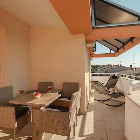 Lori Apartment Pula