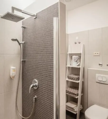 Lori Apartment Pula