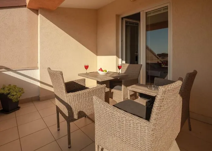 Διαμέρισμα Lori *